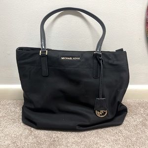 Micheal kors purse